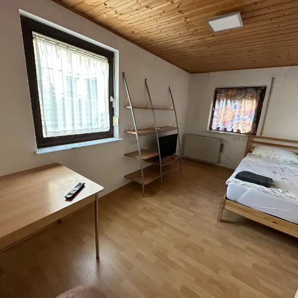HW1 Drei Zimmer Wohung 80qm, hotel in Königsbronn