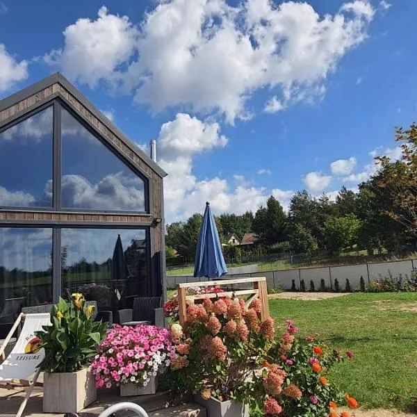 Domek Mazurski całoroczny nad jeziorem z sauną i Jacuzzi SPA, hotel u gradu 'Pasym'