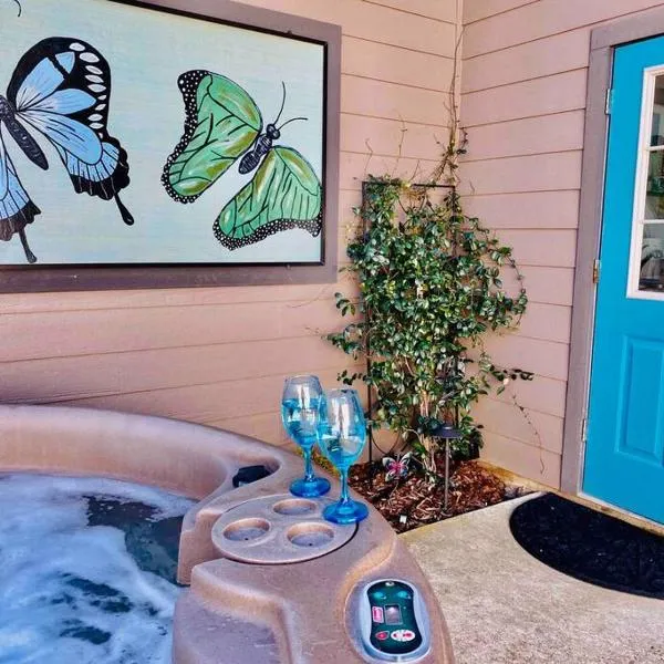 Butterfly Suite Hot Tub BBQ Private, hotel en Ahwahnee