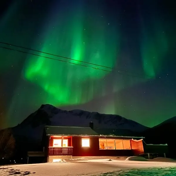 Lofoten Red Villa, hotell i Sand