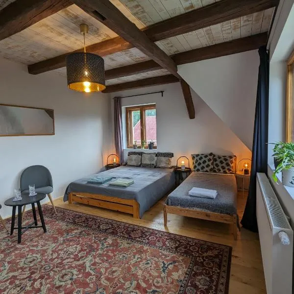 Pod Lubogoszczem, hotel a Mszana Dolna