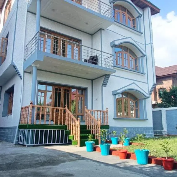 Moonshine Home stay, hotel v destinaci Šrínagar