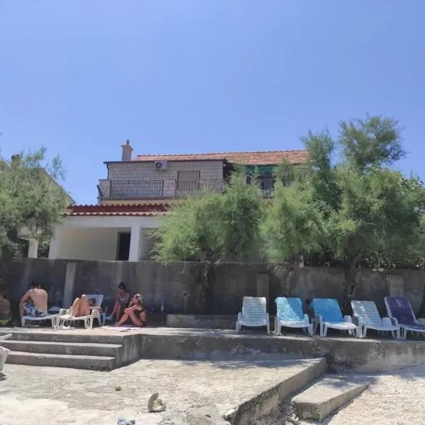 By the sea Ap. 2, Hotel in Trogir
