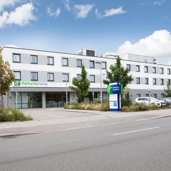 Holiday Inn Express Munich - Olympiapark by IHG, hôtel à Munich