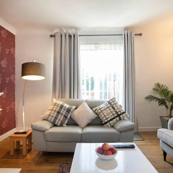 Rawmarsh House, Rotherham for contractors & Families, off-road parking, high speed wifi – hotel w mieście Rotherham