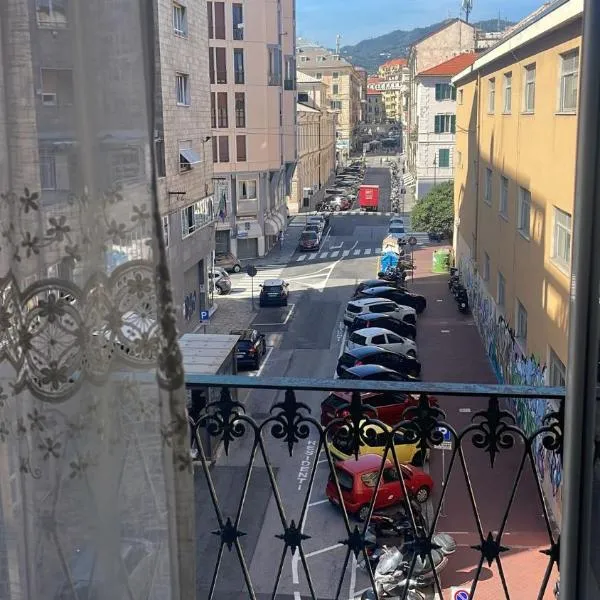 Appartamento zona centro Savona, hotel a Savona