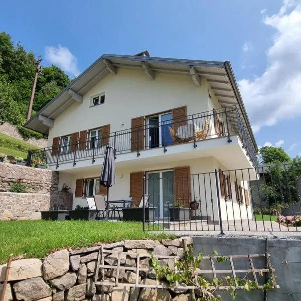 LaLunaMia B&B and Holiday Apartment, hotel v destinaci Bedollo