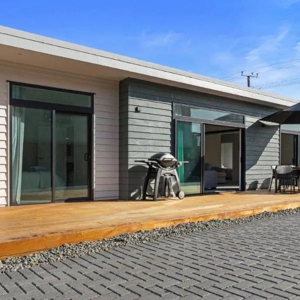 Decked out on Leo, hotel v destinaci Waihi Beach