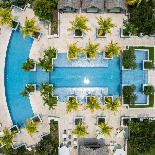 Indura Beach & Golf Resort Curio Collection By Hilton, hotel v destinaci Tela