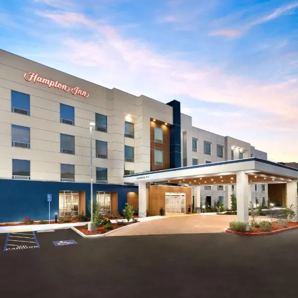 Hampton Inn Oakhurst-Yosemite、オークハーストのホテル