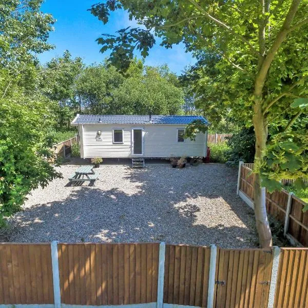 The Pollywiggle, Waxham, nr Sea Palling, Dog friendly, Private path to the beach, khách sạn ở Norwich