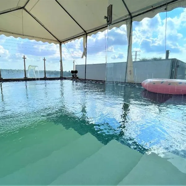 I love sky, hotel v destinaci Manot