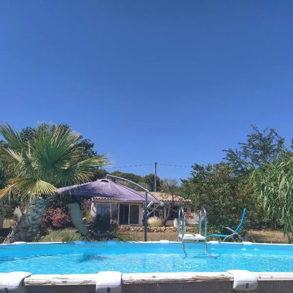 Ecoutez les oiseaux, hotel v destinácii Lunel