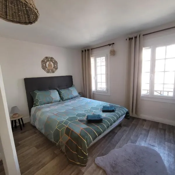 Chambre indépendante Au Relais Normand, hotel v destinaci Cormeilles