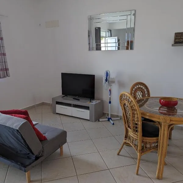 Vila Cabral 1 Bed Apt - Wi-Fi & Air Con Included, hotel v destinaci Sal Rei