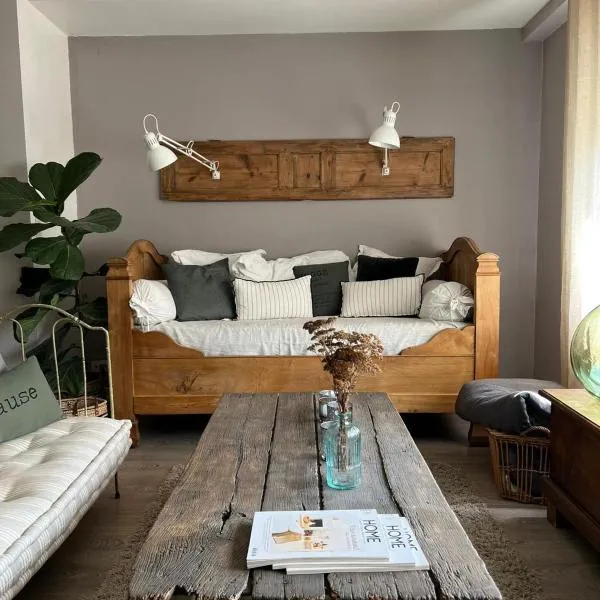 Les chambres de Pauline avec spa et climatisation parking moto, hotel v destinaci Albertville