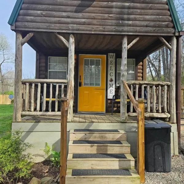 Acorn Cottage at Hocking Vacations, hotel v destinaci Logan