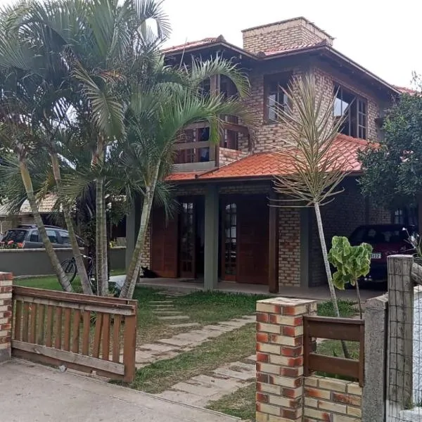 Casa da Barra da Ibiraquera, hotel v destinaci Imbituba