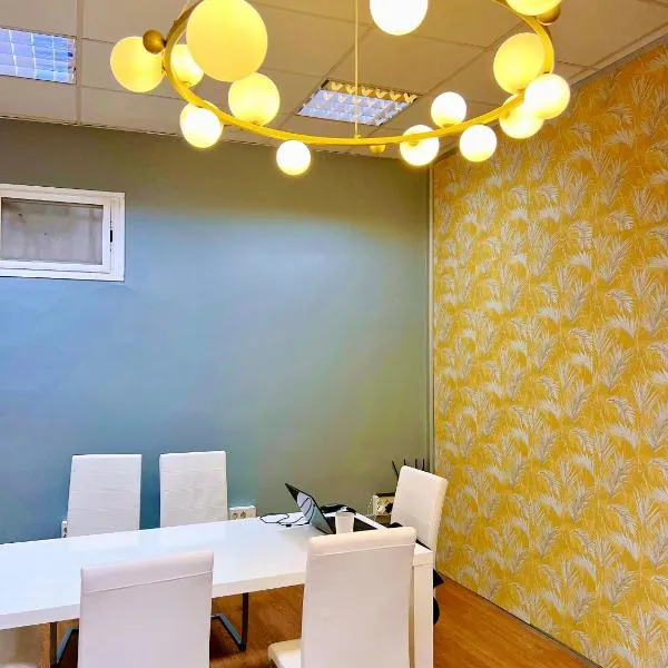 Hostel Acacias, hotel in Madrid