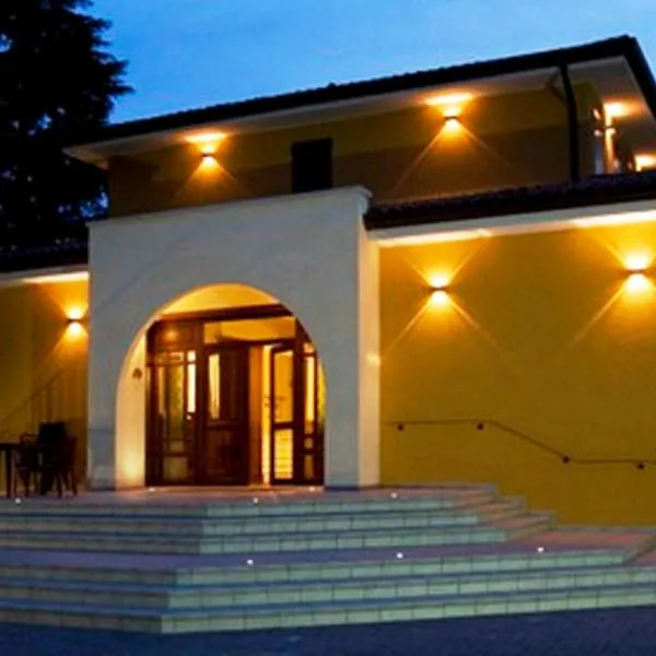 新德里詩人別墅酒店，阿爾庫阿佩特拉爾卡的飯店