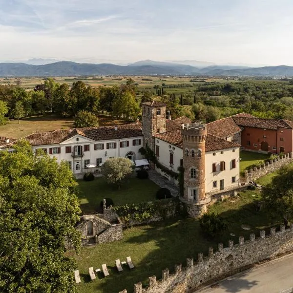 Castello di Buttrio, hotel Buttrióban