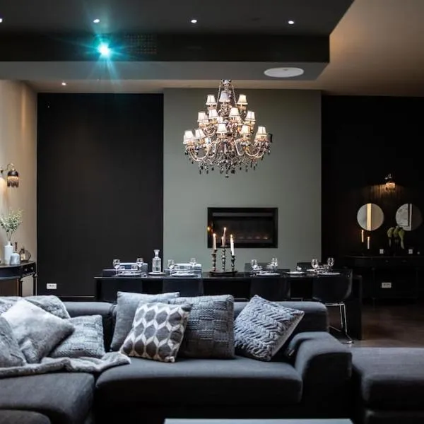 SWIMCASALILLE Loft piscine intérieure 10 mn gares, hotel in La Madeleine