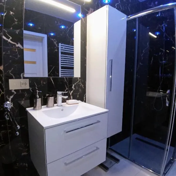 Apartament Bieszczadzka A 8 Lesko, hotel v destinaci Lesko