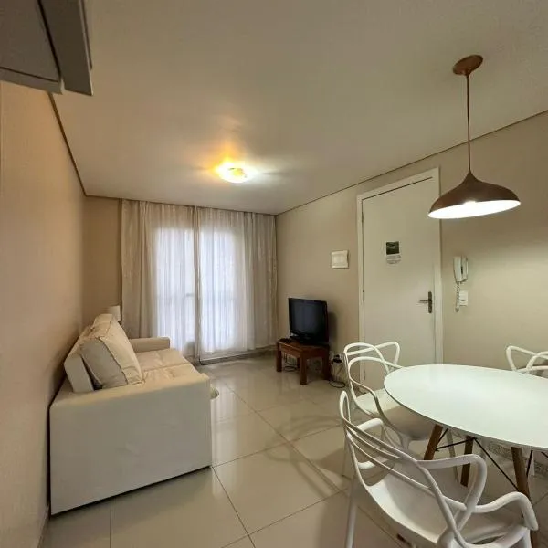 Apartamento Tranquilo Próximo ao Aeroporto. Sem taxa de limpeza, hotel in São José dos Pinhais