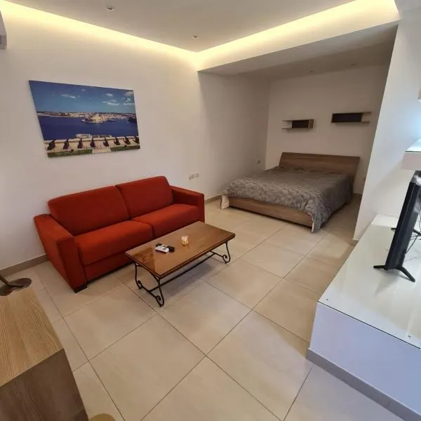 Crescent Corner, hotel in St. Paul's Bay
