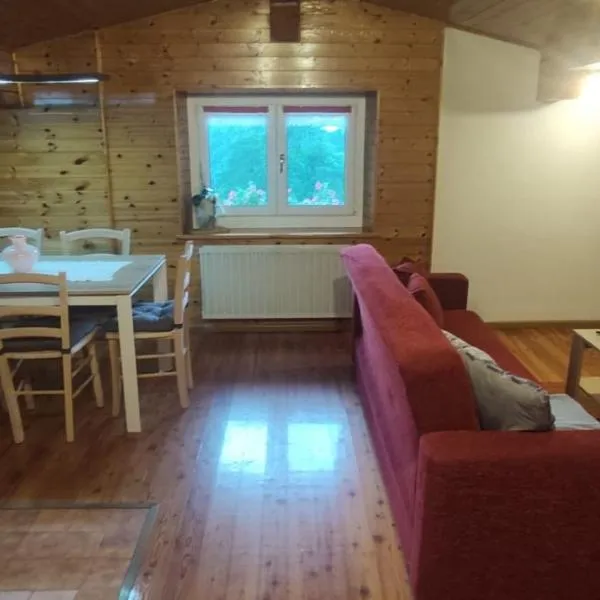 A&J House – hotel w mieście Canale San Bovo