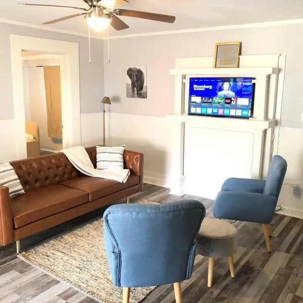 Renovated 3 Bedroom Close To Downtown!, hotel in Durham