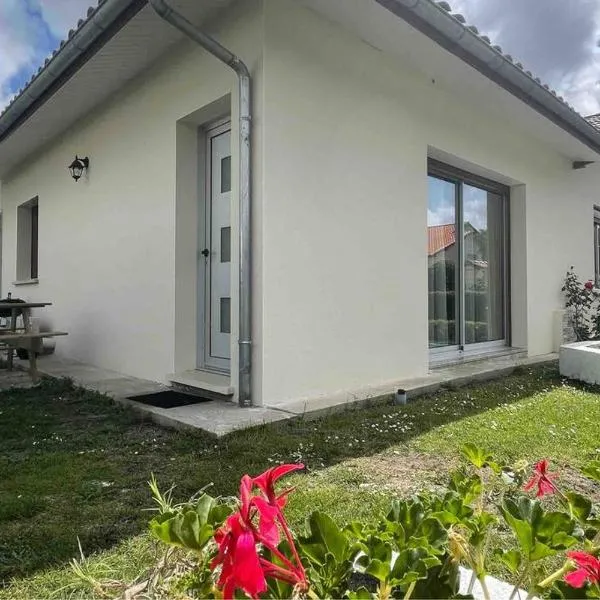 Viesnīca Appartement à 15 min des plages pilsētā Lévignacq