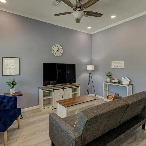 3 mins from Magnolia, Baylor, and Downtown Waco, hotel in Waco