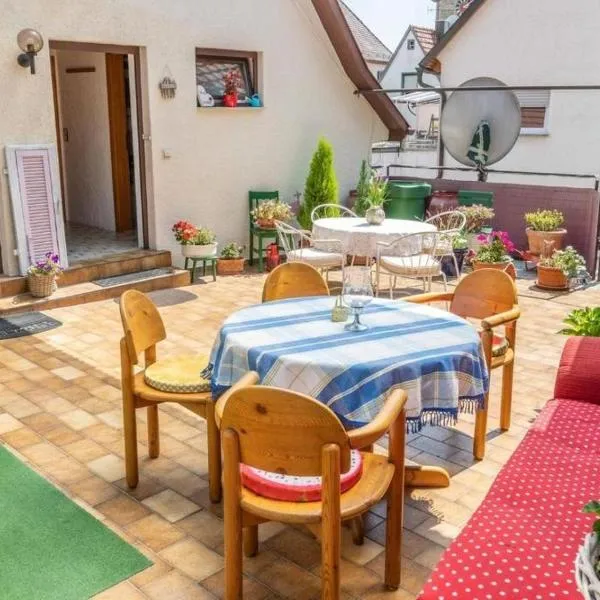 Apartmenthaus Ferienwohnungen Sila, hôtel à Weinstadt