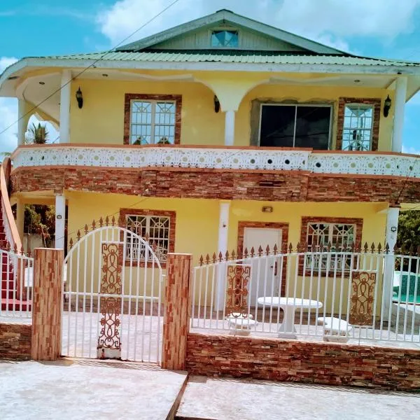 Charming 1-Bed House in Georgetown, hotel v destinaci Georgetown