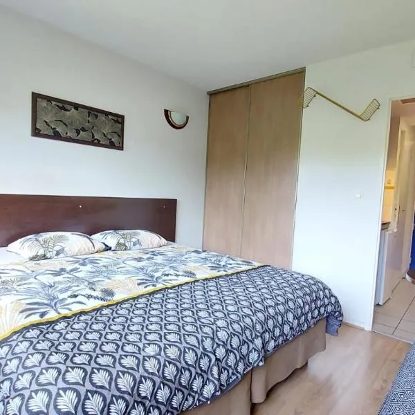 Libre comme l'air !, Hotel in Idron