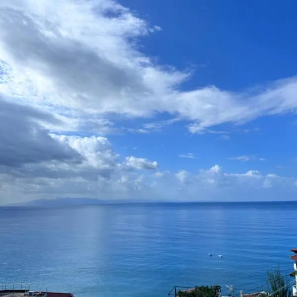 Sevilia Rooms, hotel v destinaci Qëparo