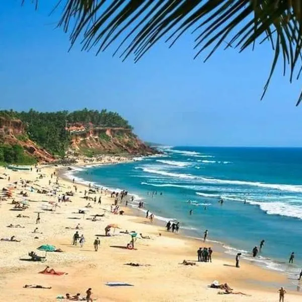 Le coco beach resort varkala cliff, מלון בורקלה