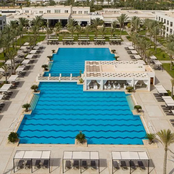 Jaz Crystal, Almaza Bay, hotel u gradu Sīdī Ḩunaysh