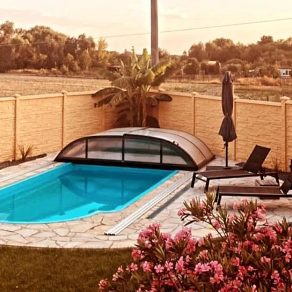 Pool, Sauna und Blick ins Grüne, hotel v destinaci Lutherstadt Wittenberg