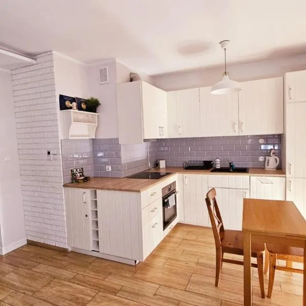 Apartament Młynarska โรงแรมในปีวา