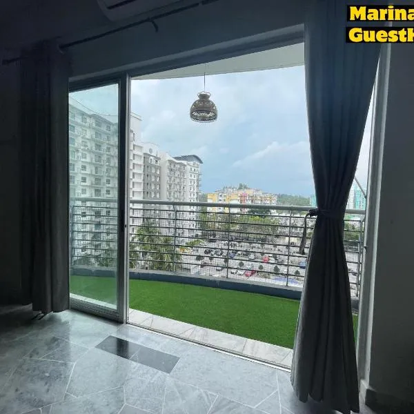 Marina GuestHome Pool View, hotell sihtkohas Kampong Baharu