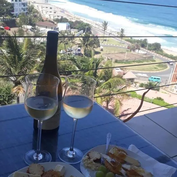 Umdloti Holiday Resort Apartment 514 - Amazing Breaker & Ocean Views, hótel í Umdloti