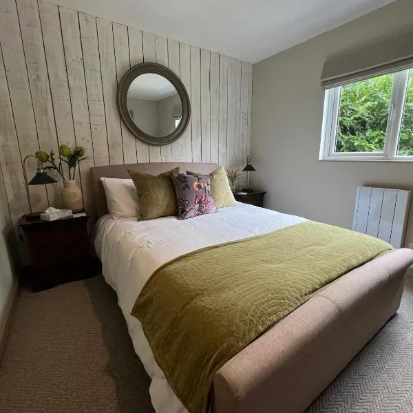 Luxury Cottage in Tregarth, Bethesda, Snowdonia, hotel in Tregarth