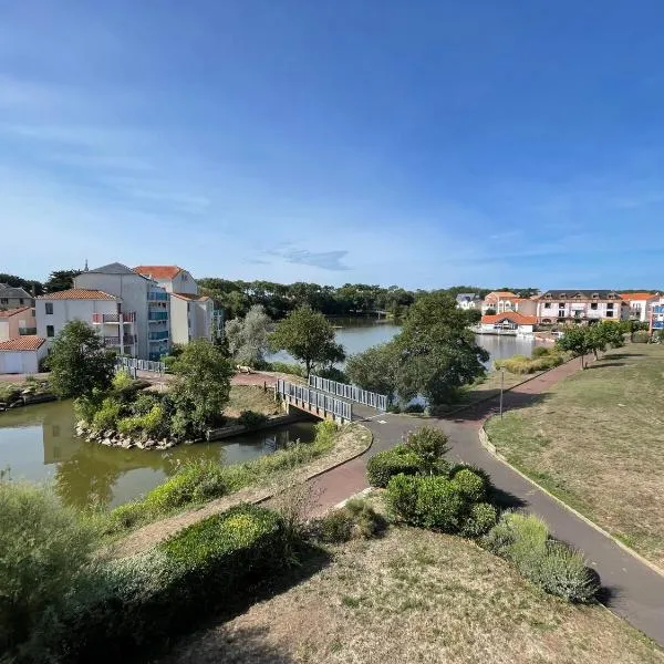 Appt avec vue panoramique sur le lac à Port Bourgenay, hotell sihtkohas Talmont