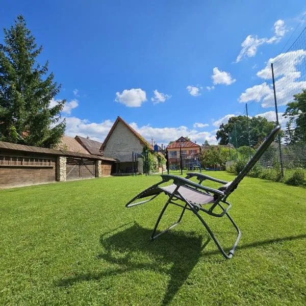 Penzion pod Krivanom, hotel in Liptovský Hrádok