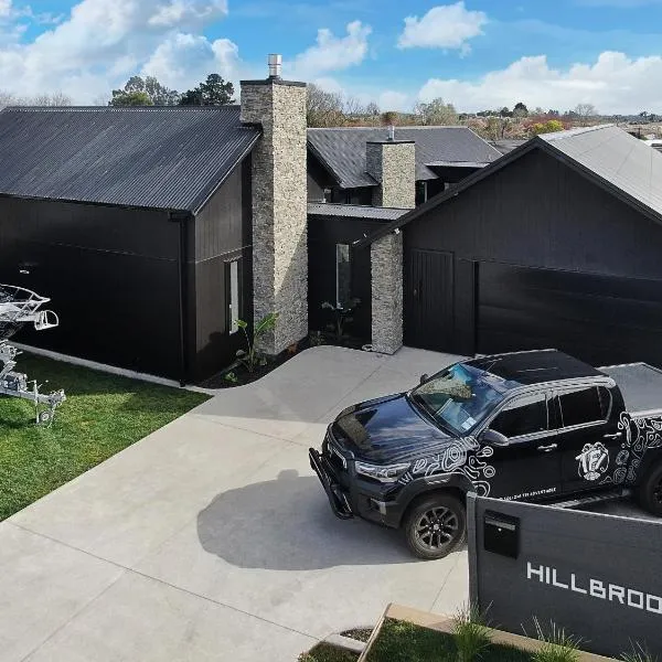 Hillbrook - a luxurious designer house, hotel di Ohauiti