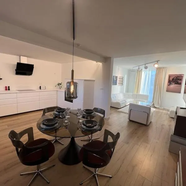 Charmant appartement au look design, hotel v destinaci Mons