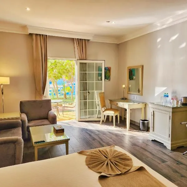 Montrose - A Mayfair Collection Hotel, hotel in Kuwait
