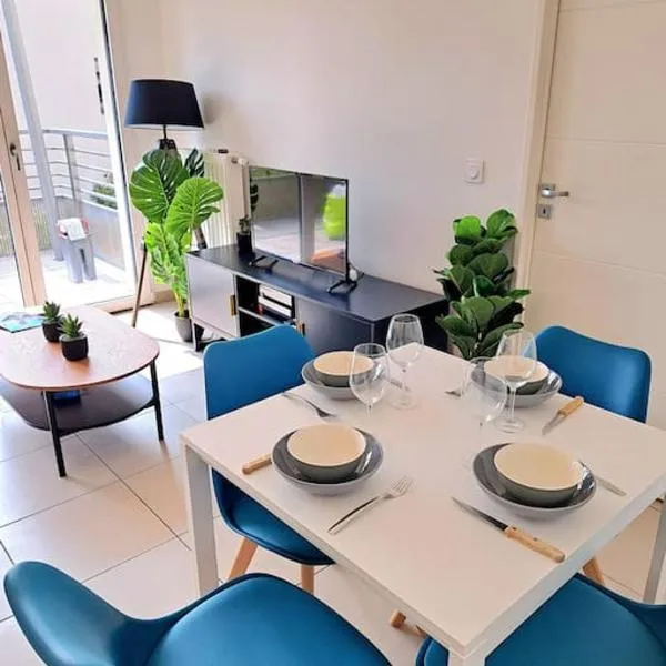 Casa Rosa : appartement moderne avec balcon, hotel in Tassin-la-Demi-Lune